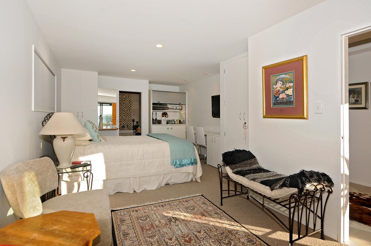 Kapiti Waves Bed & Breakfast Pukerua Bay Exterior foto